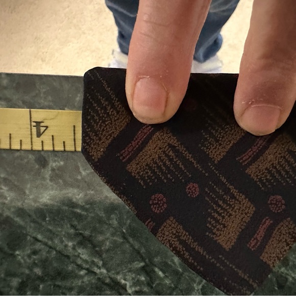 Valentino Cravatte Vintage 80s Silk Geometric Tie - Picture 13 of 13